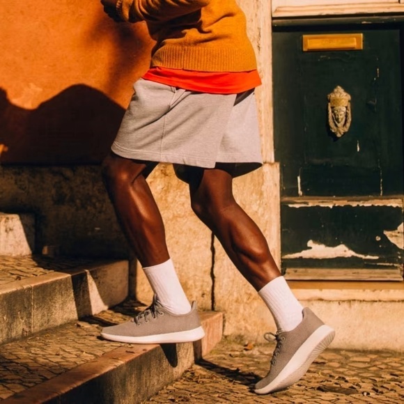 Allbirds Men's Tree Runners in Classic Marine Blue‎ (White Sole) - Picture 4 of 11